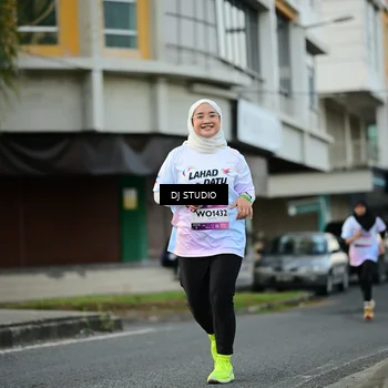 Runner Photo 7912434