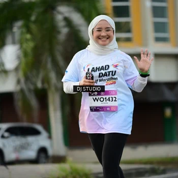 Runner Photo 7912458