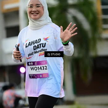 Runner Photo 7912472