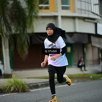 Runner Photo 7912480