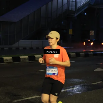 Runner Photo 7912498