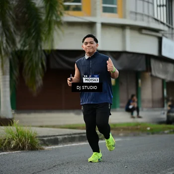 Runner Photo 7912500