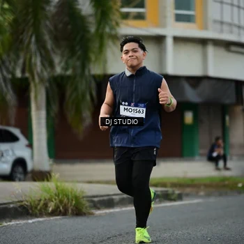 Runner Photo 7912506