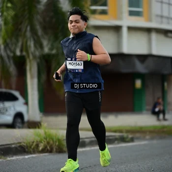 Runner Photo 7912517