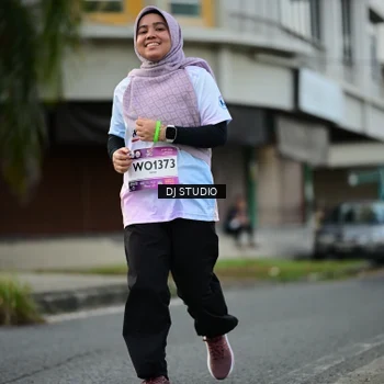 Runner Photo 7912540