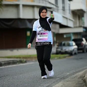 Runner Photo 7912567