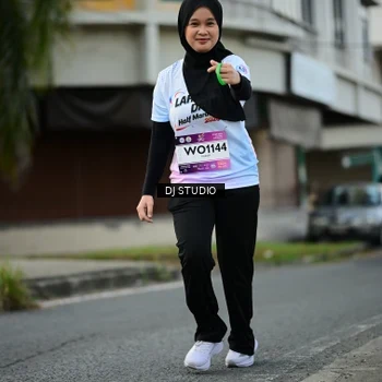 Runner Photo 7912573