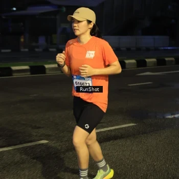 Runner Photo 7912592