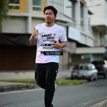 Runner Photo 7912615