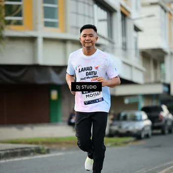 Runner Photo 7912618
