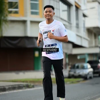 Runner Photo 7912621