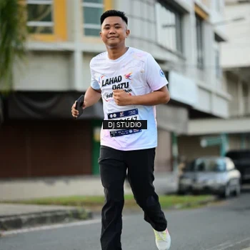 Runner Photo 7912623