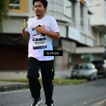 Runner Photo 7912626