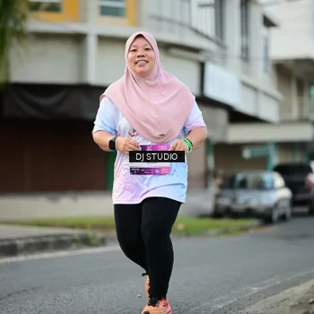 Runner Photo 7912650