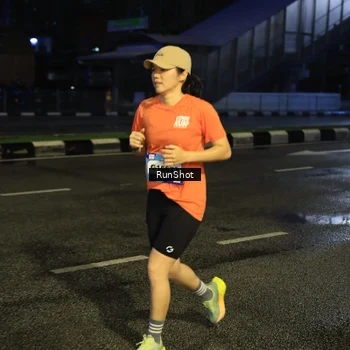 Runner Photo 7912653