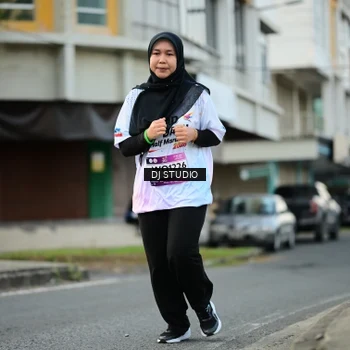 Runner Photo 7912654