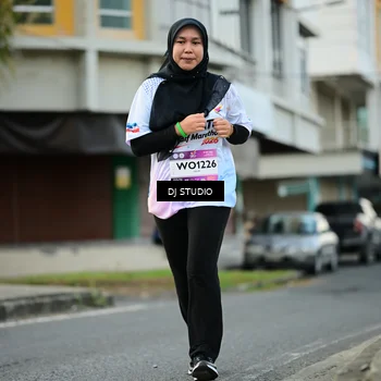 Runner Photo 7912662