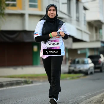 Runner Photo 7912666