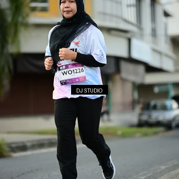 Runner Photo 7912680