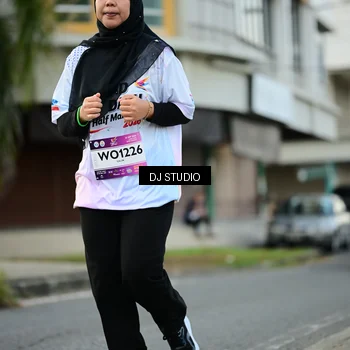 Runner Photo 7912684