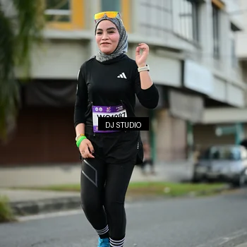 Runner Photo 7912704