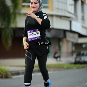 Runner Photo 7912706