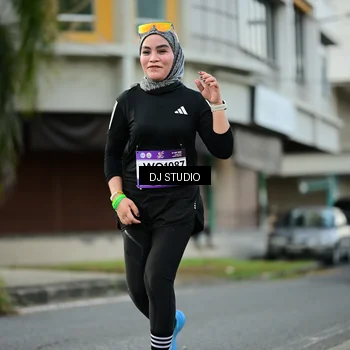 Runner Photo 7912714