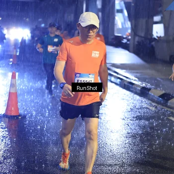Runner Photo 7912715
