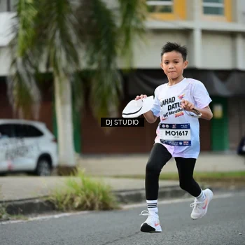 Runner Photo 7912718