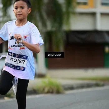Runner Photo 7912735