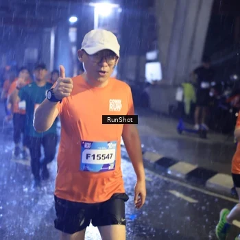 Runner Photo 7912751