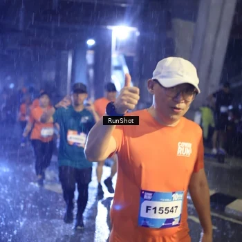 Runner Photo 7912754