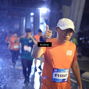 Runner Photo 7912758
