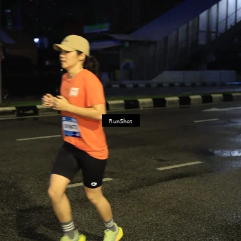 Runner Photo 7912763