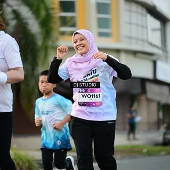 Runner Photo 7912766