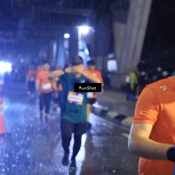 Runner Photo 7912768
