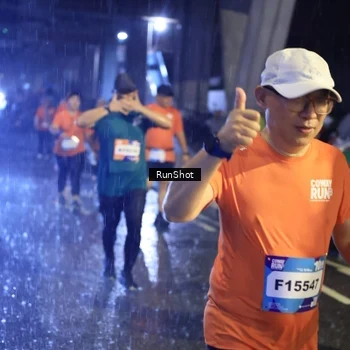 Runner Photo 7912770