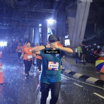 Runner Photo 7912782