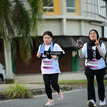 Runner Photo 7912797