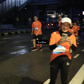 Runner Photo 7912808