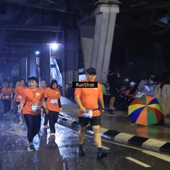 Runner Photo 7912819
