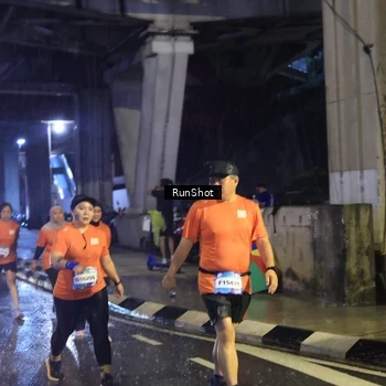 Runner Photo 7912831