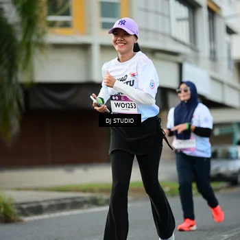 Runner Photo 7912833