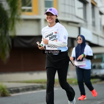Runner Photo 7912834