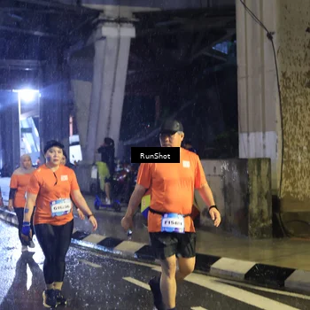 Runner Photo 7912835