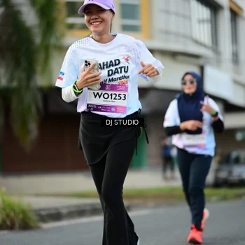 Runner Photo 7912841