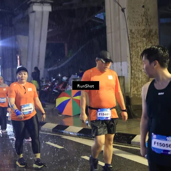 Runner Photo 7912847