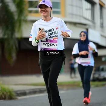 Runner Photo 7912848