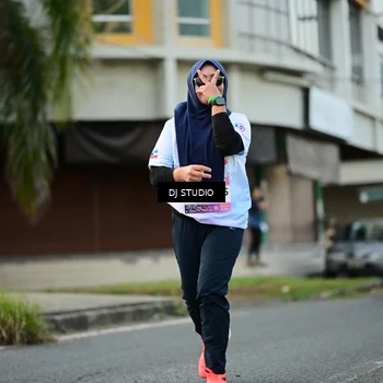 Runner Photo 7912849