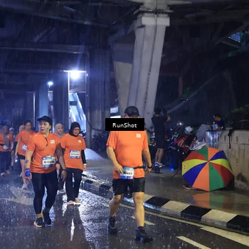 Runner Photo 7912855